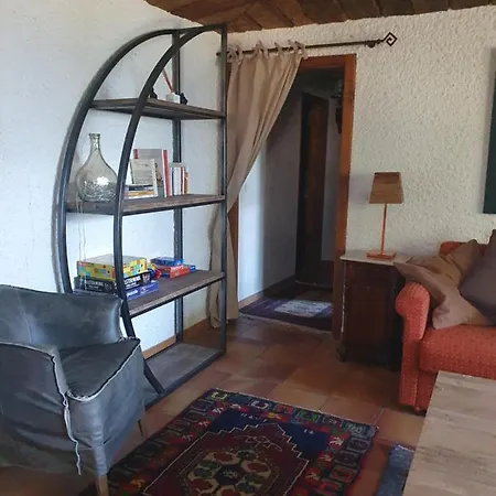 Апартаменты Charme Овронна