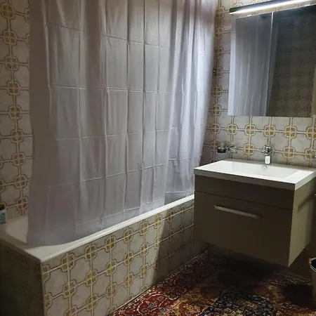 Charme Овронна